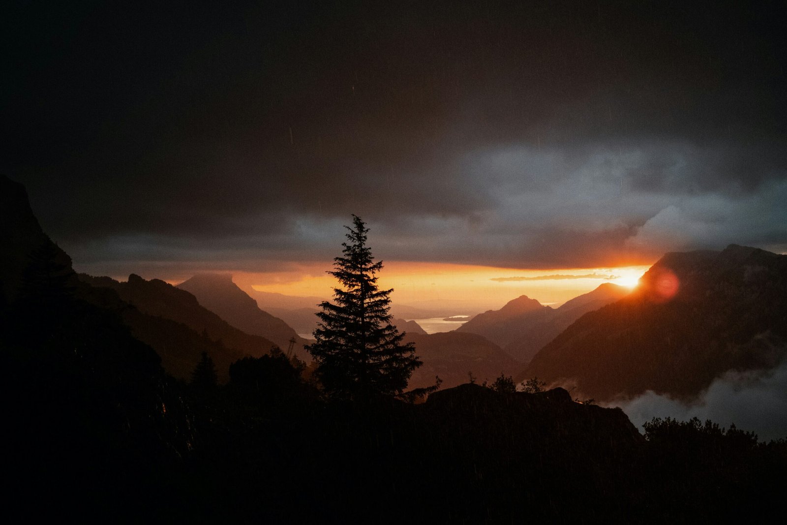 patrick-untersee-j3f1lwXBuAI-unsplash